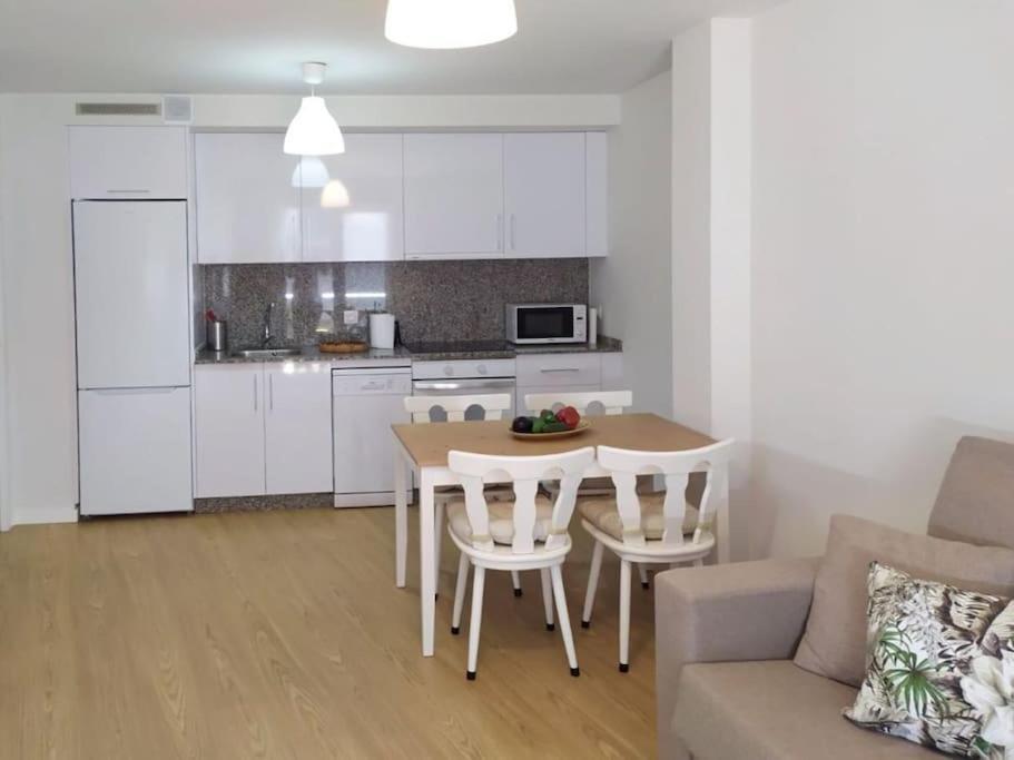 0143 Apartamento Nuevo Y Centrico Vigo Eksteriør billede